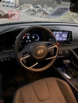 هیوندای ئەلەنترا